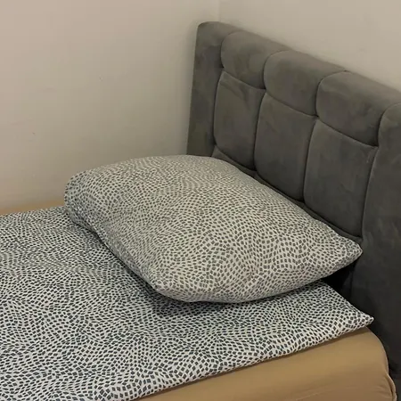 Magenta Beo Shopping Centre Ii